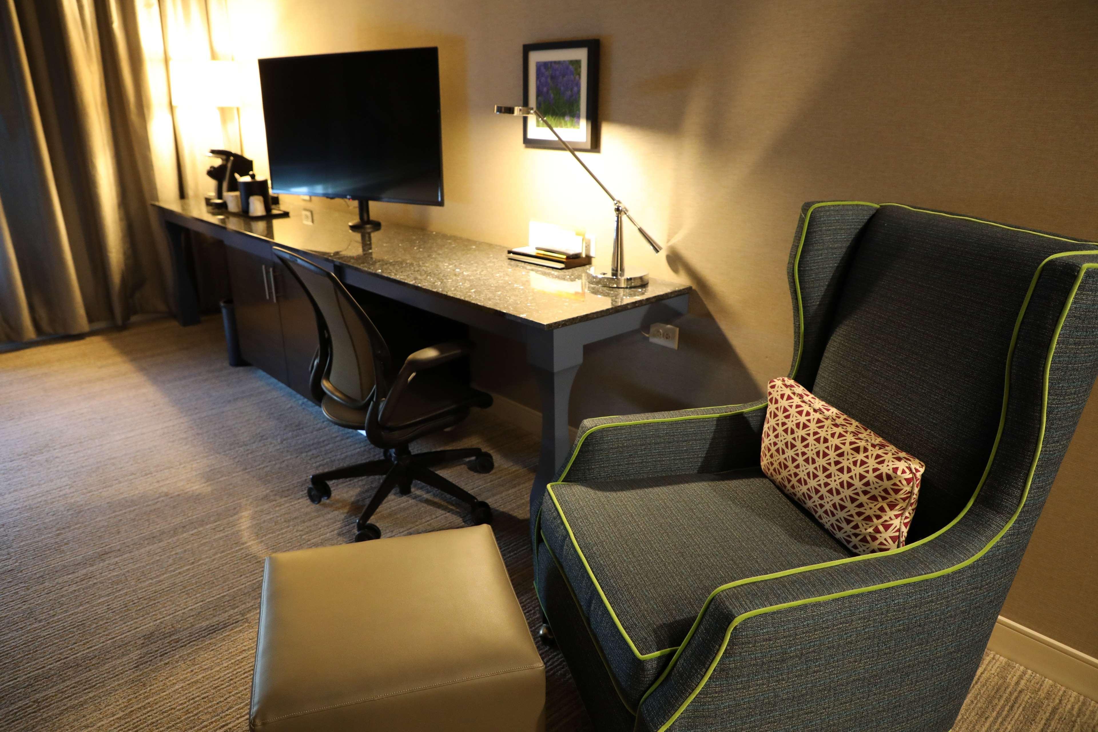 Hilton Garden Airport 3* Austin